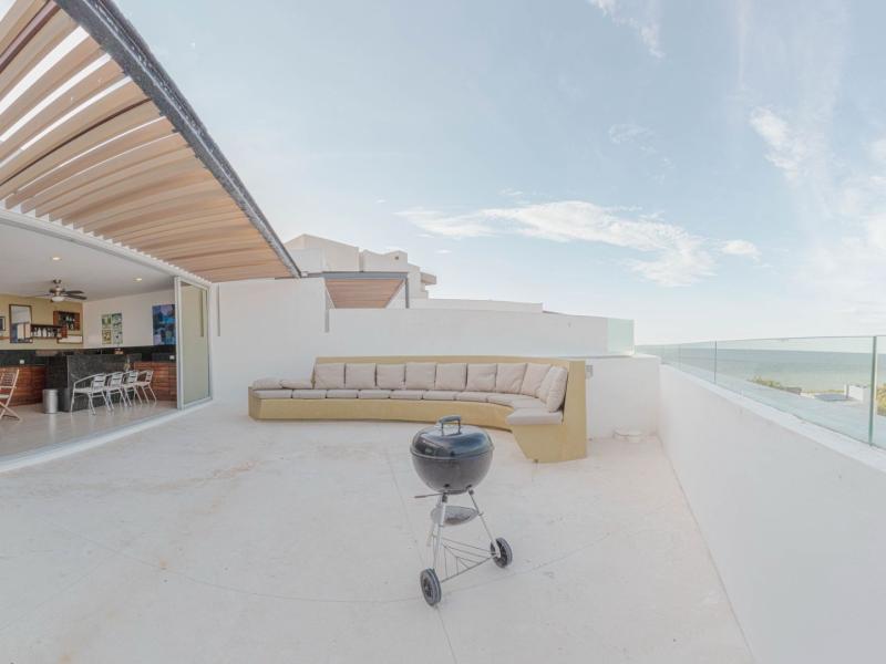 Penthouse Coral Blu